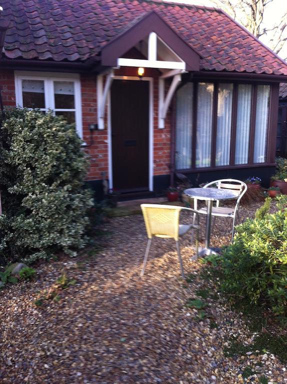 Thatched Farm Bed And Breakfast Woodbridge Exterior foto